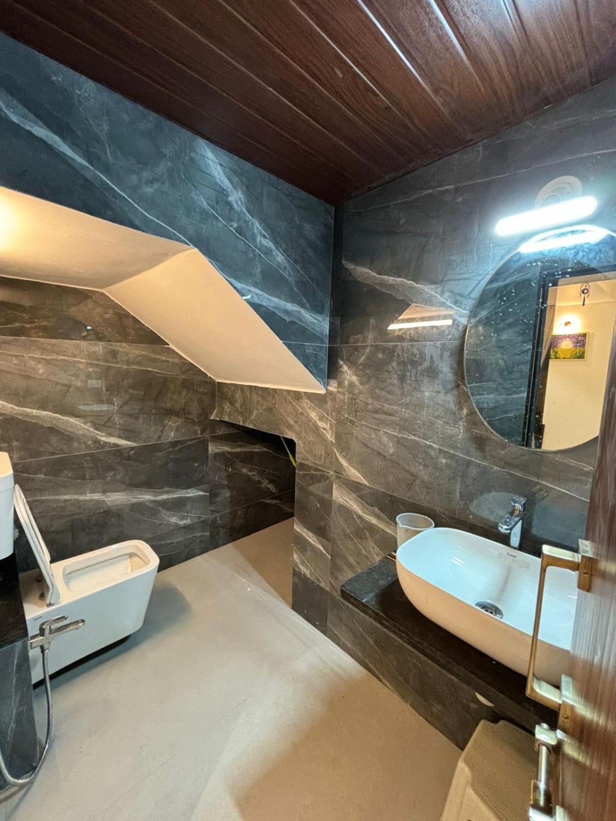 Willa Ll Golden Leaf Ll 3Bhk Ll Ac Ll Lonavla Zewnętrze zdjęcie